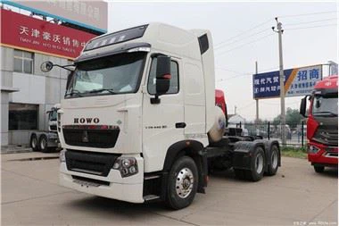 Трактор на природном газе HOWO 6×4 T7H б/у