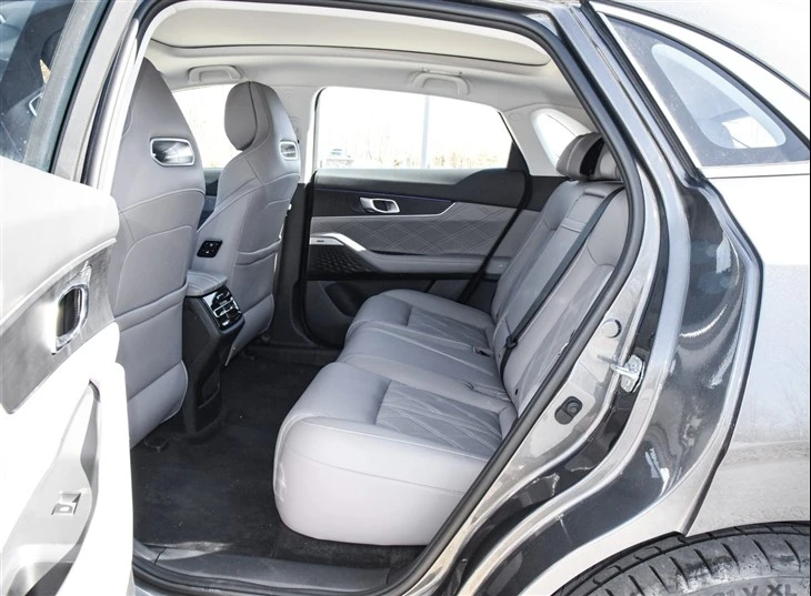 ChangAn UNI-K IDD Electric SUV