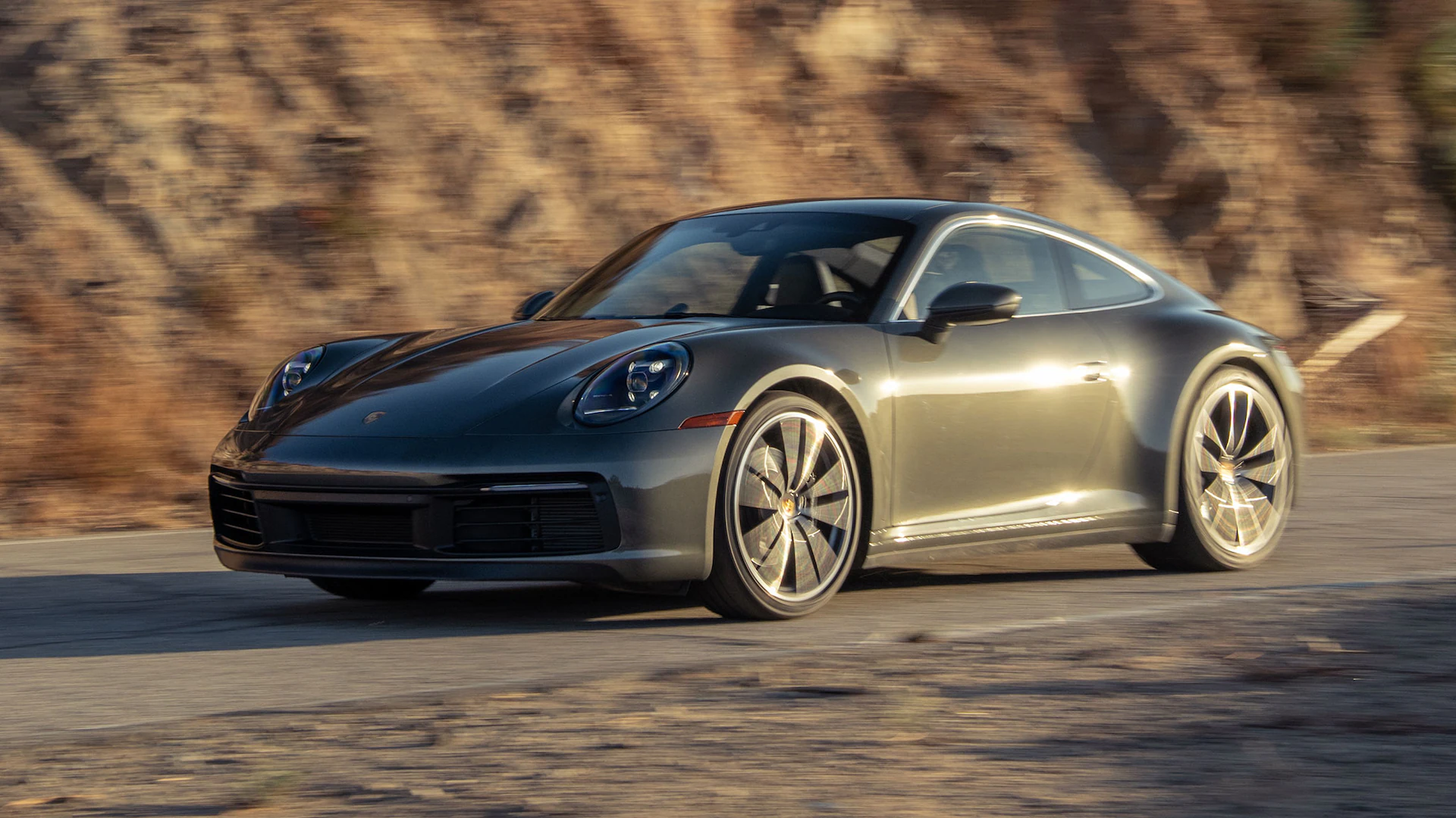 Porsche отзывает автомобили серии 911 из-за проблем со сваркой