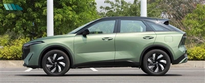 Автосалон в Чэнду 2023 года: DongFeng NISSAN Venucia V DD-i