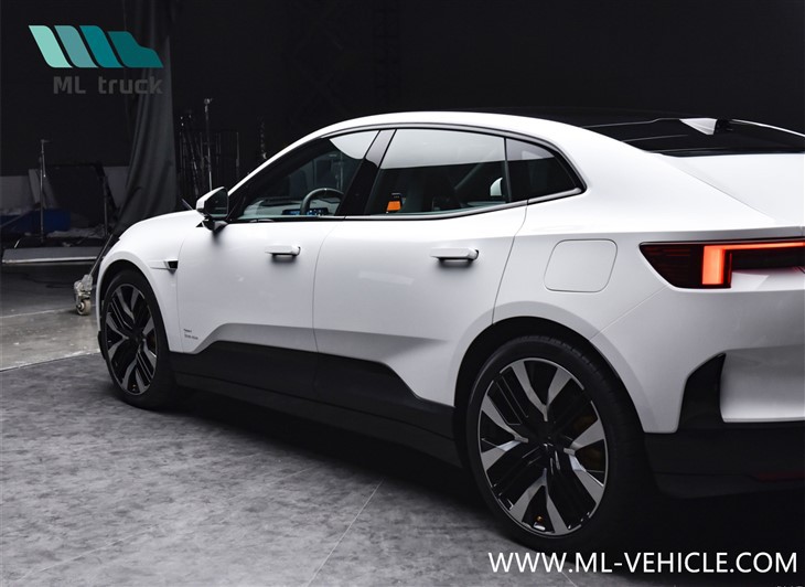 Polestar 4