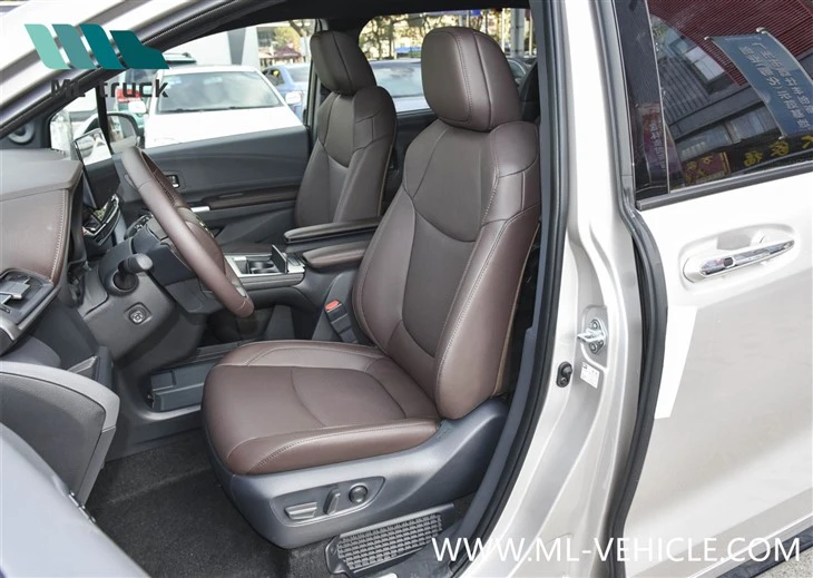 2023 Toyota Sienna 2.5L Hybrid