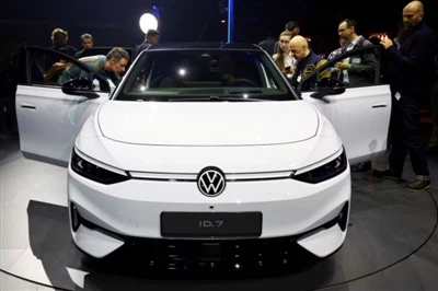 Продажи новых автомобилей в Германии в апреле выросли почти на 20% в годовом ...