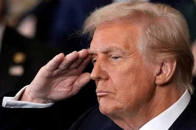 Трамп не будет немедленно вводить пошлины после вступления в должность, но бу...
